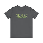 Trust Me- I'm A Beet Farmer - Men's T-Shirt