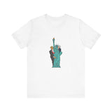 Trump Biden Statue Of Liberty - Menage A Trois - Men's T-Shirt